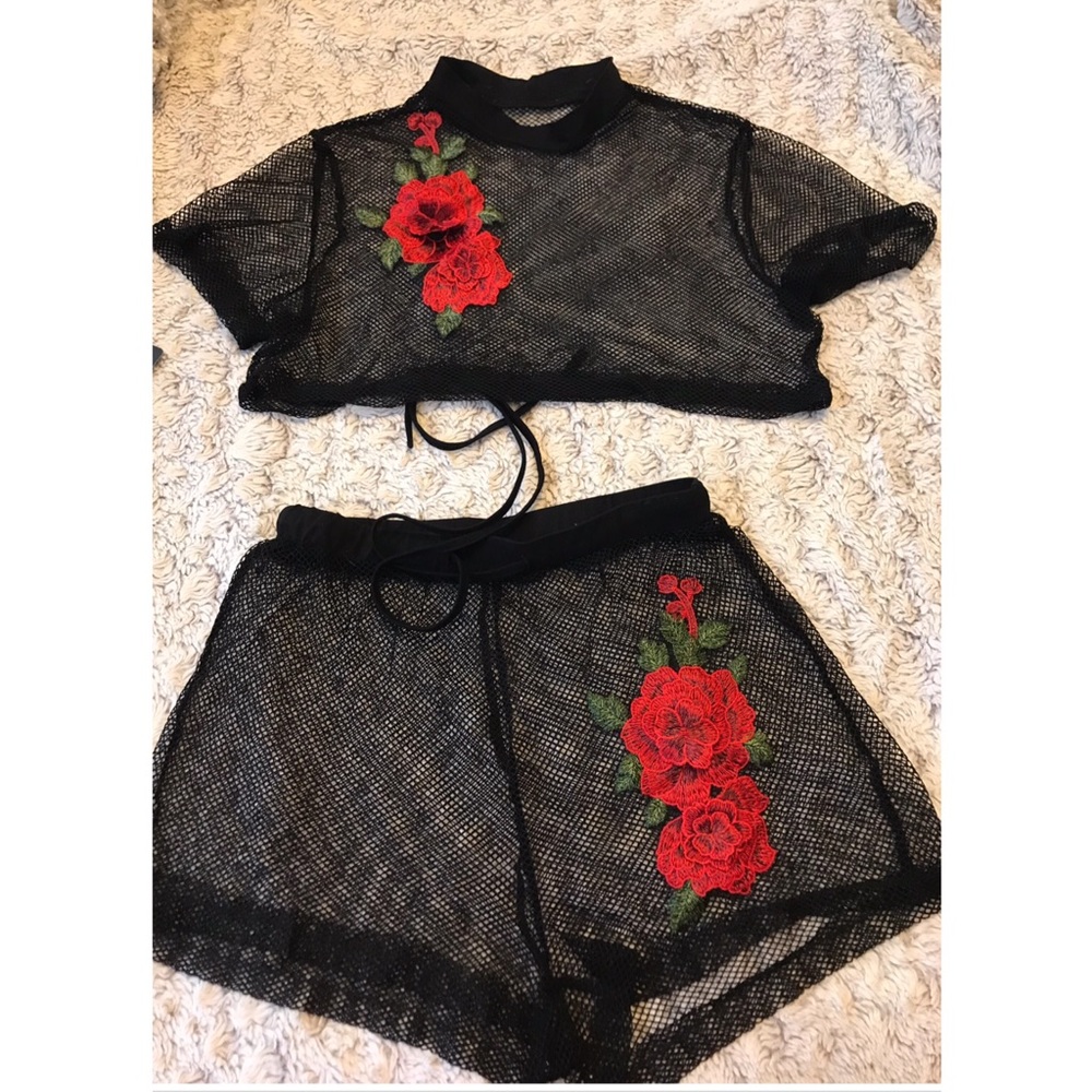 Two piece mesh set with rose accent